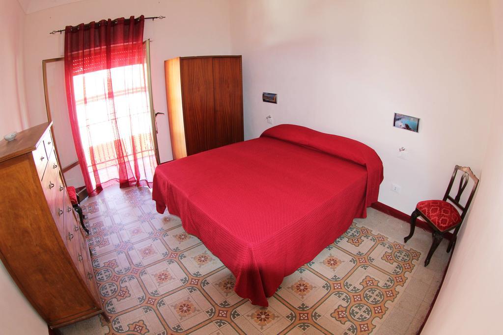 La Melagrana Apartman Castellammare del Golfo Szoba fotó